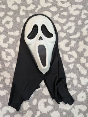 Men's Classic Ghost Scream Mask with Black Hood - White & Black
